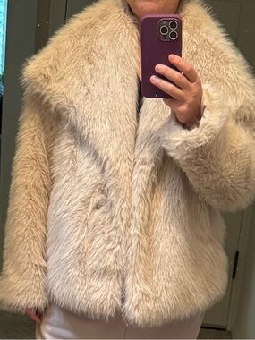 Luxury Faux Fur Jacket - Cream Women’s Coat